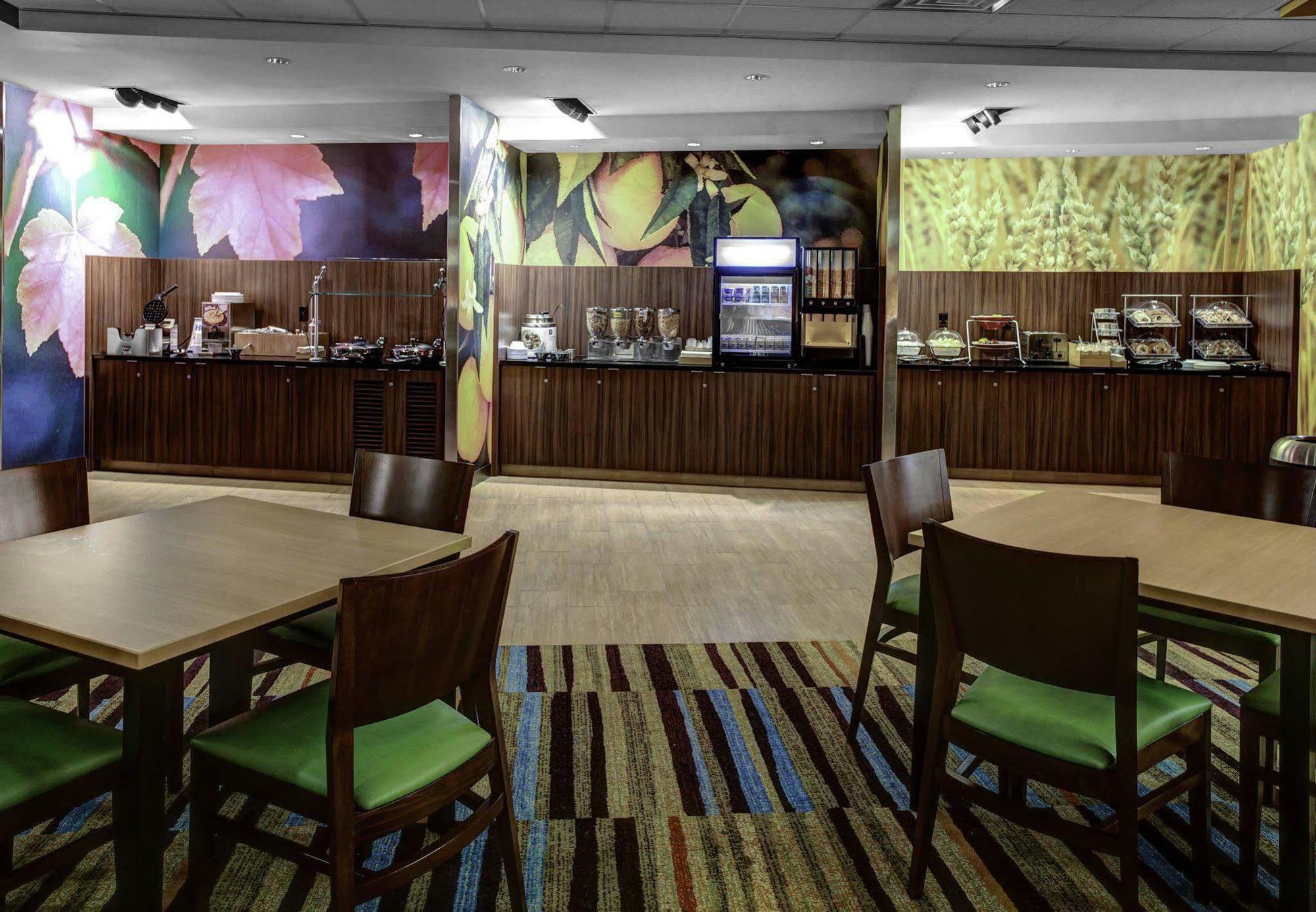 Fairfield Inn & Suites By Marriott Lansing At Eastwood Exterior foto